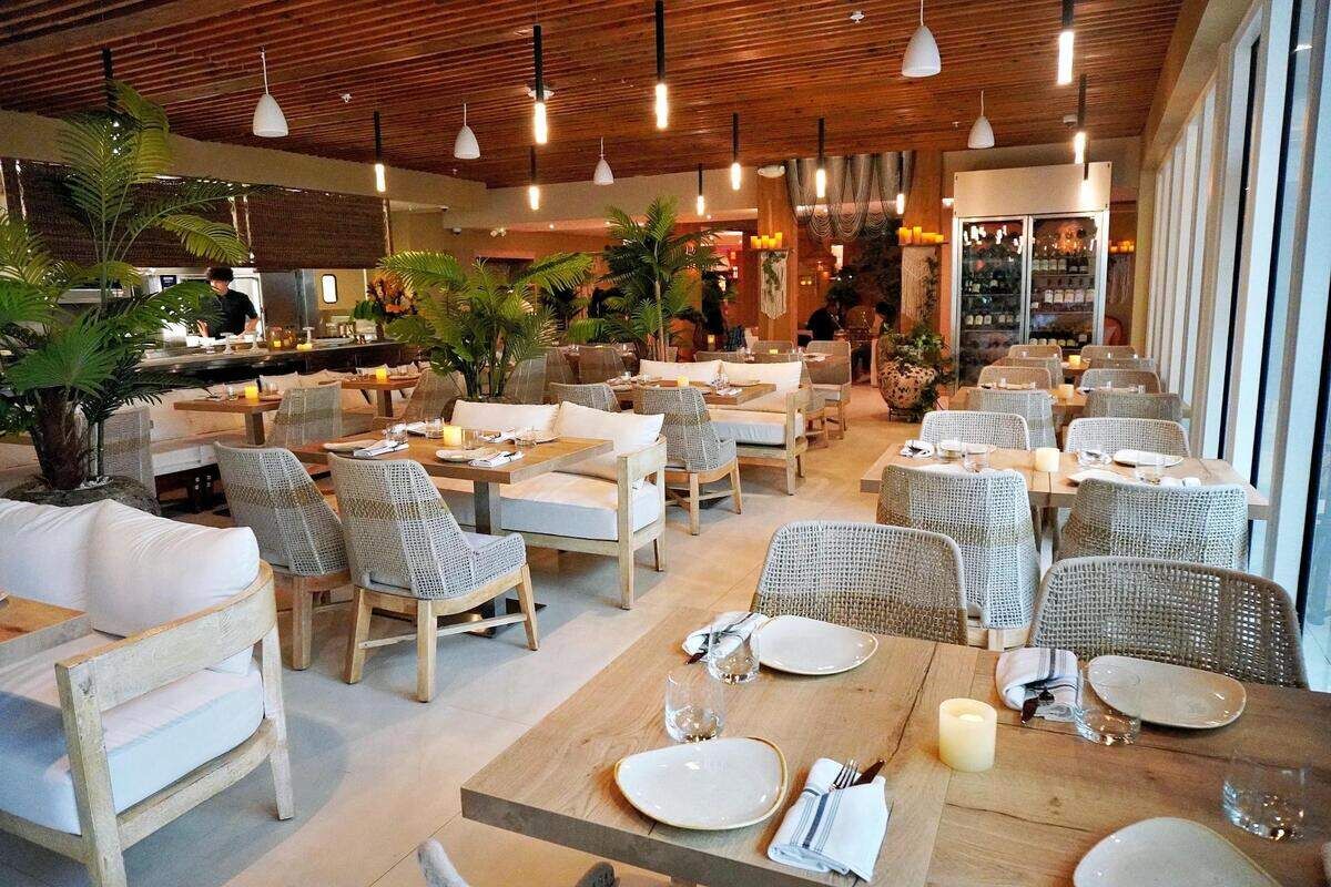 The dining room at Pamplemousse